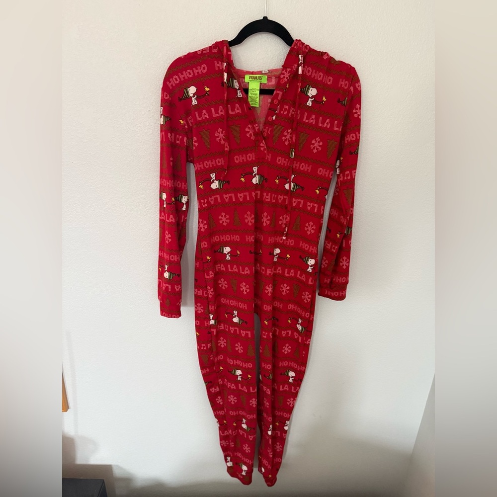 Peanuts Red Snoopy Woodstock Onesie Hoodie Pajamas Size Medium